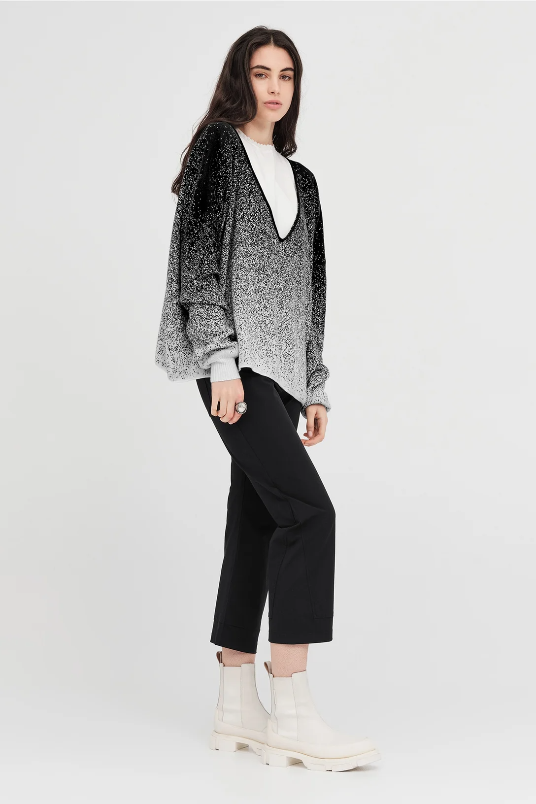 Taylor Gradient Submerge Sweater - Black/Ivory