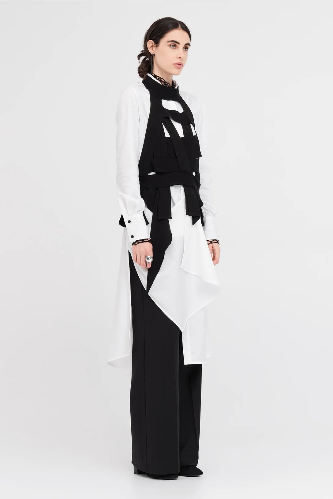 Taylor Tapt Vest - Black