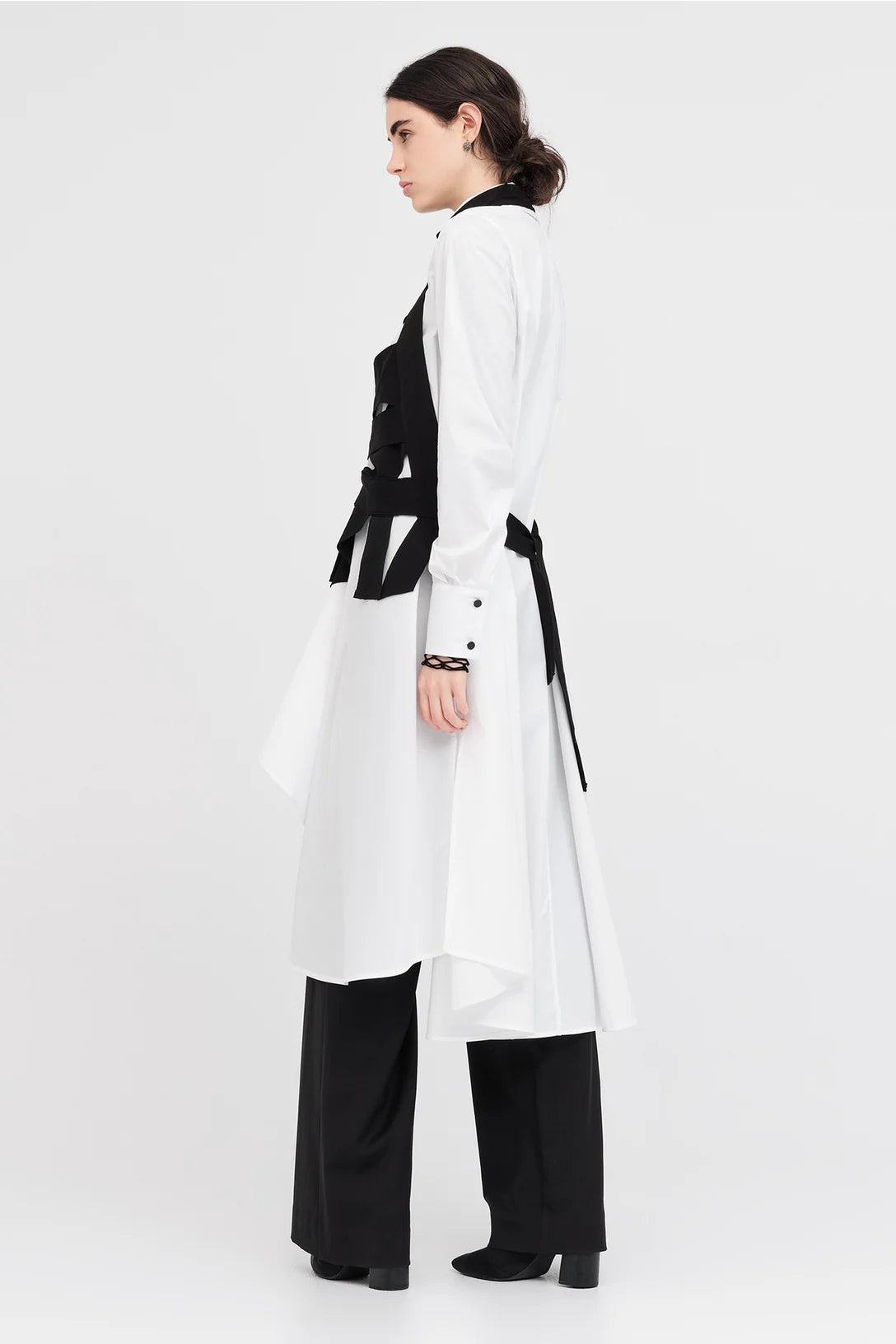 Taylor Tapt Vest - Black