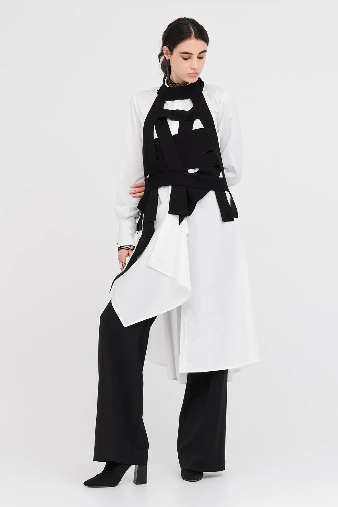 Taylor Tapt Vest - Black