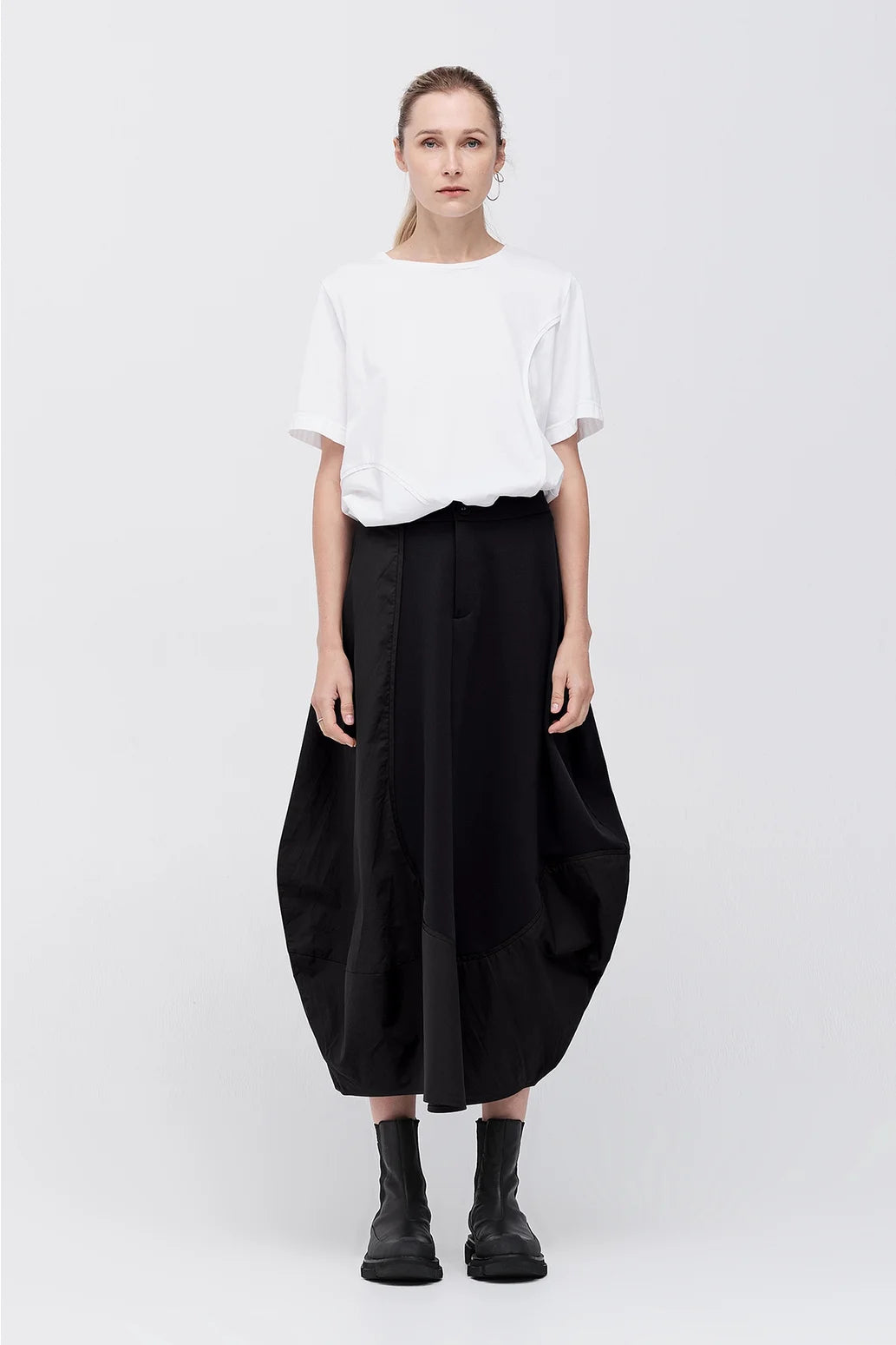 Taylor Wave Skirt - Black