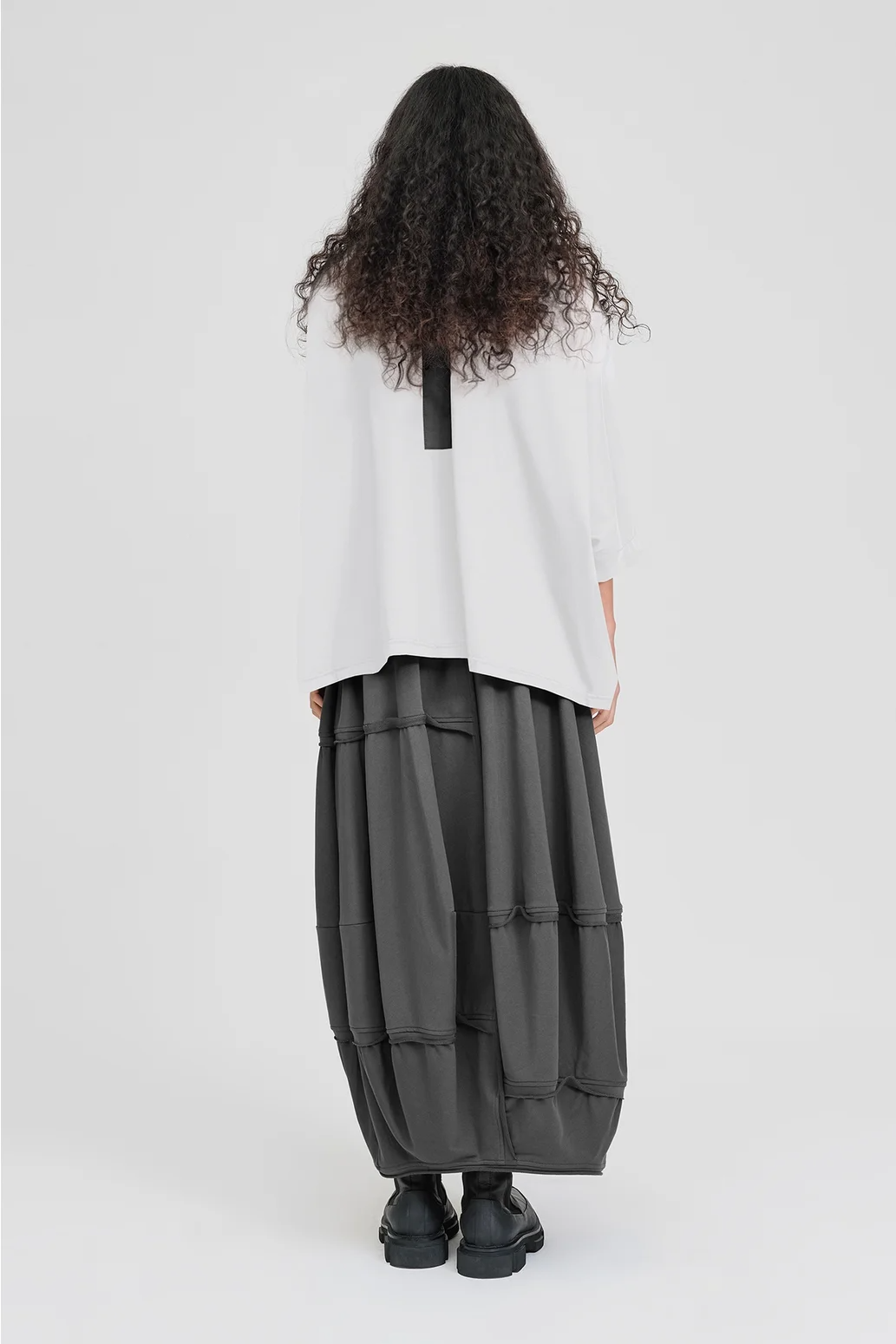 Taylor Opposing Tee - Ivory/Pewter