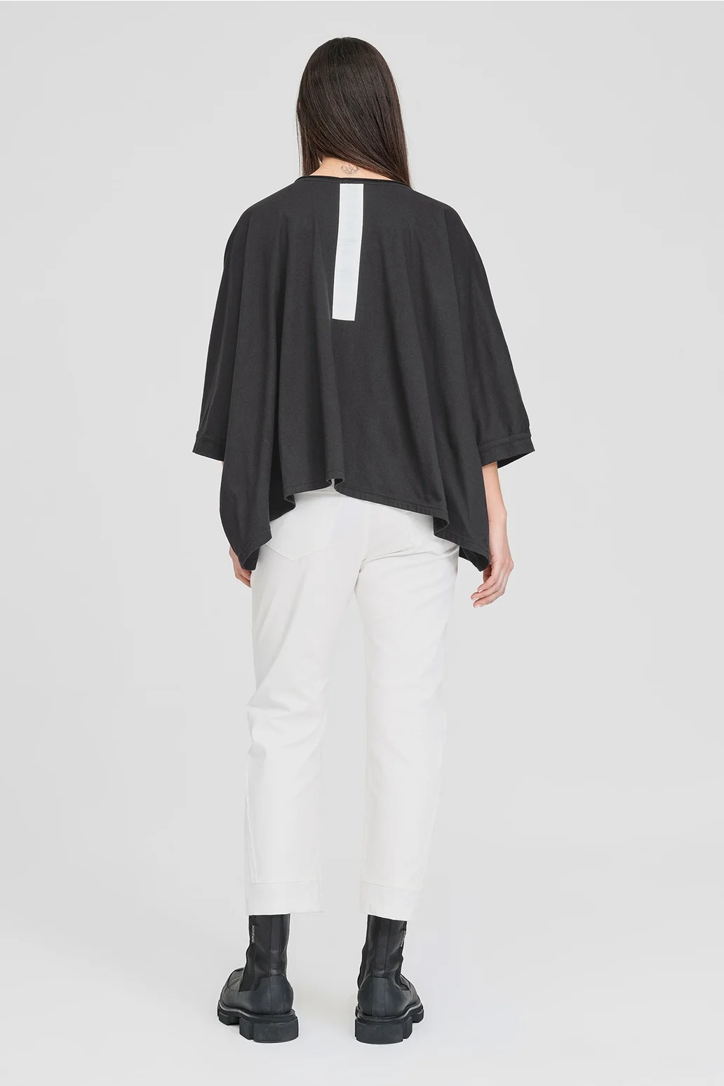 Taylor Opposing Tee - Black/Ivory