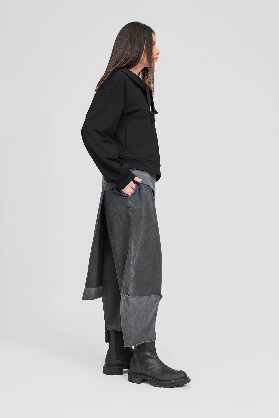 Taylor Contour Hoodie - Black