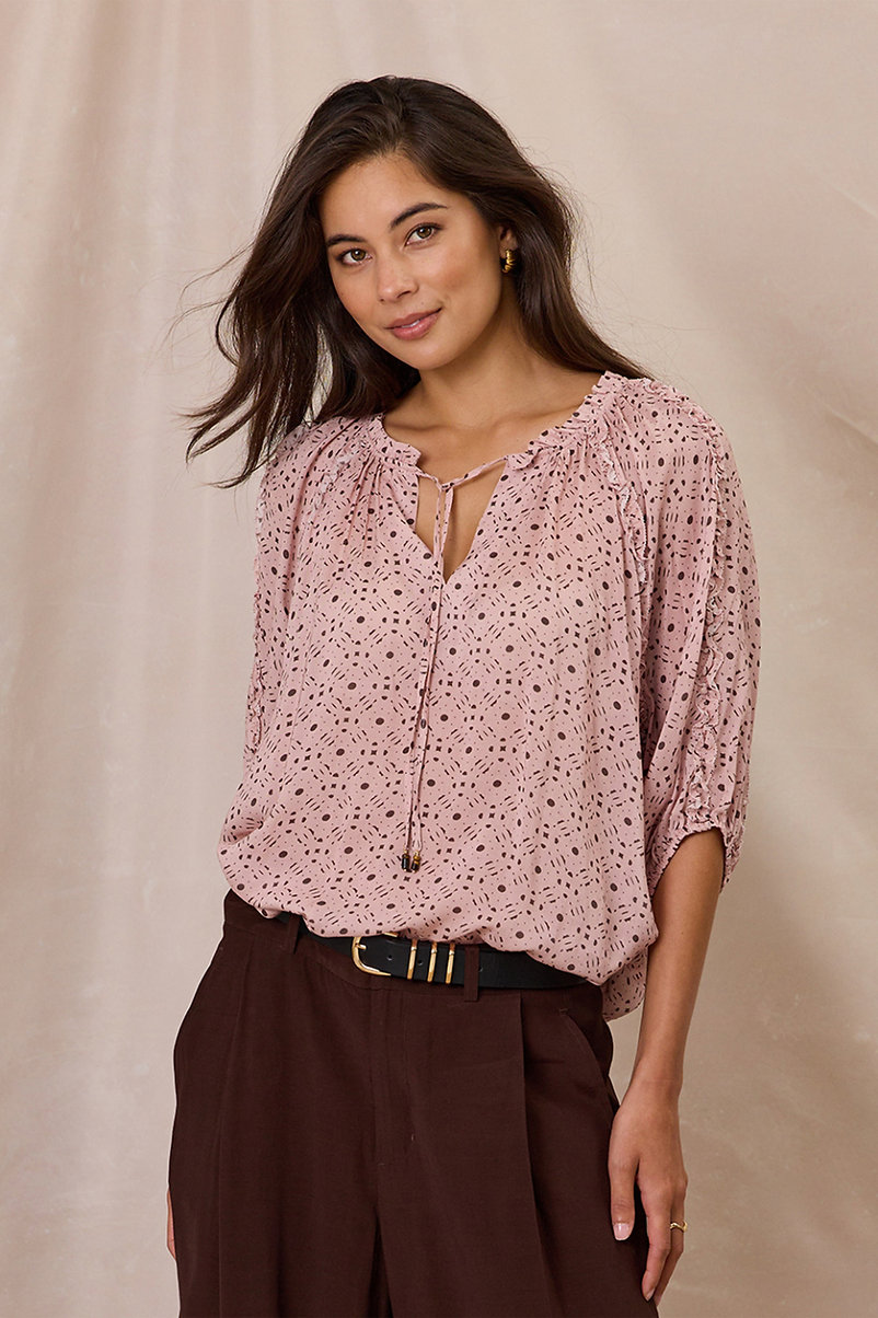 Design Nation Silhouette Blouse - Blush