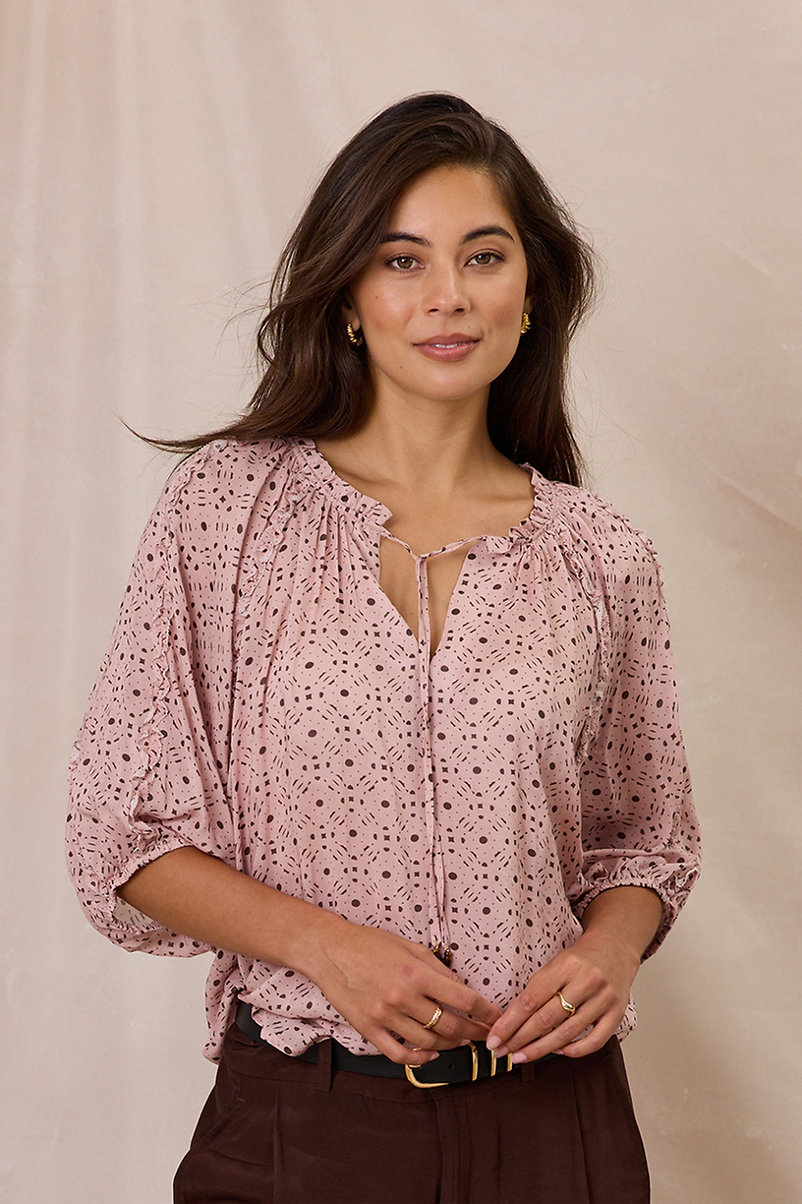 Design Nation Silhouette Blouse - Blush
