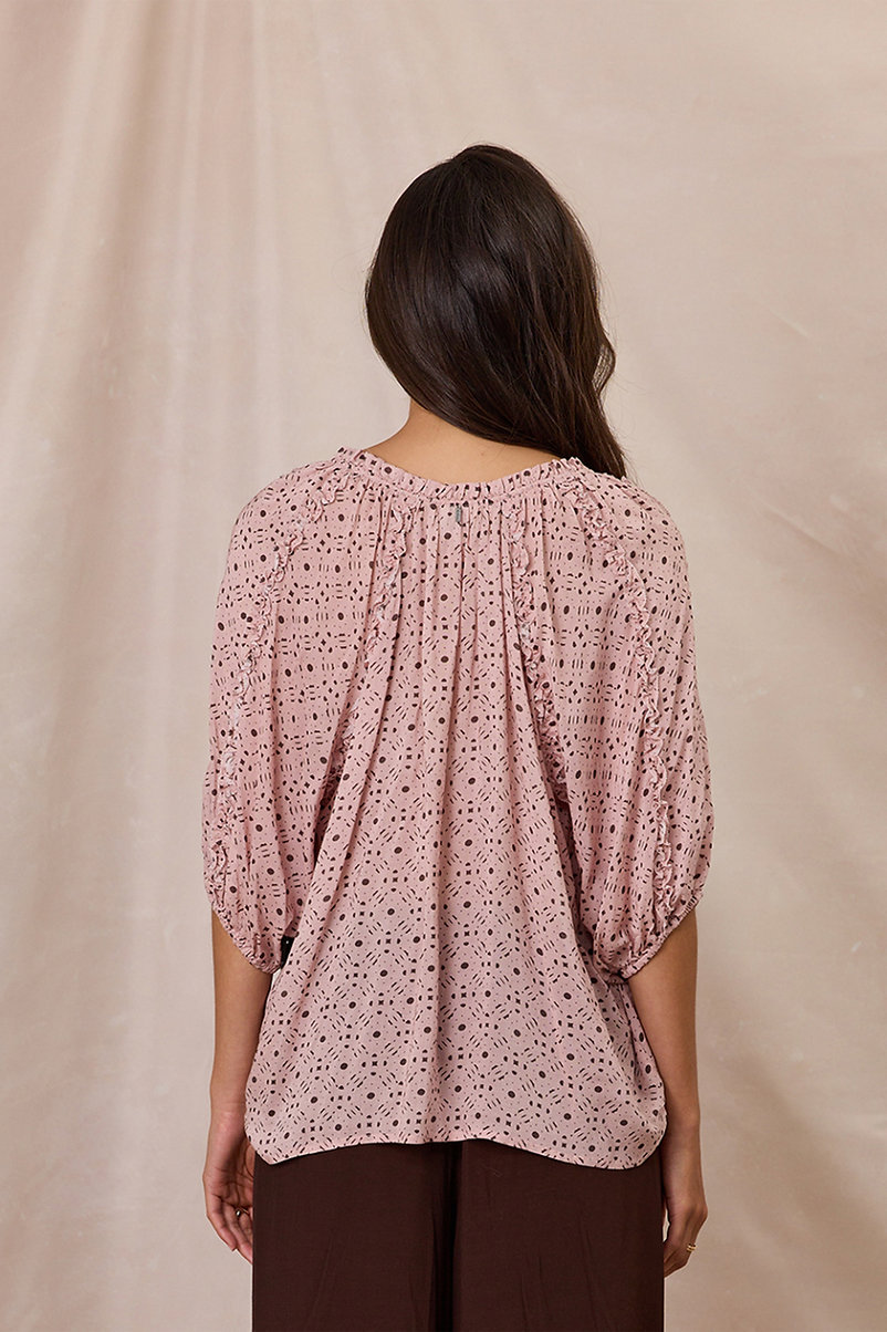 Design Nation Silhouette Blouse - Blush