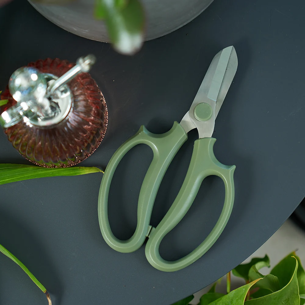 Annabel Trends Sprout Flower Scissors - Olive