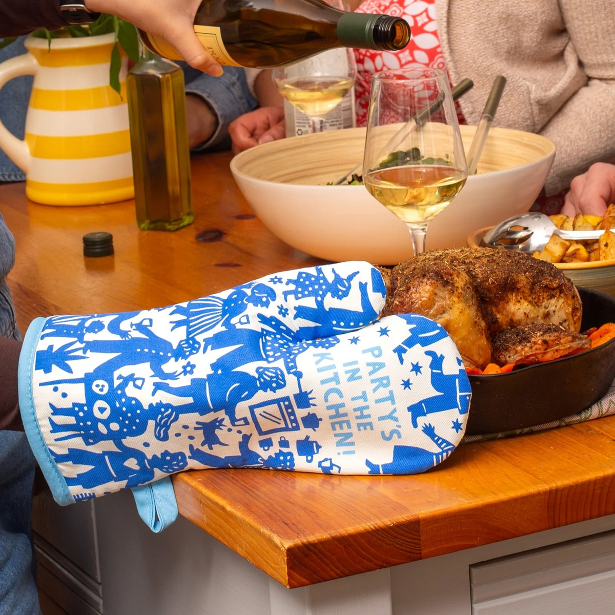 Oven Mitt - Party In the Kitchen