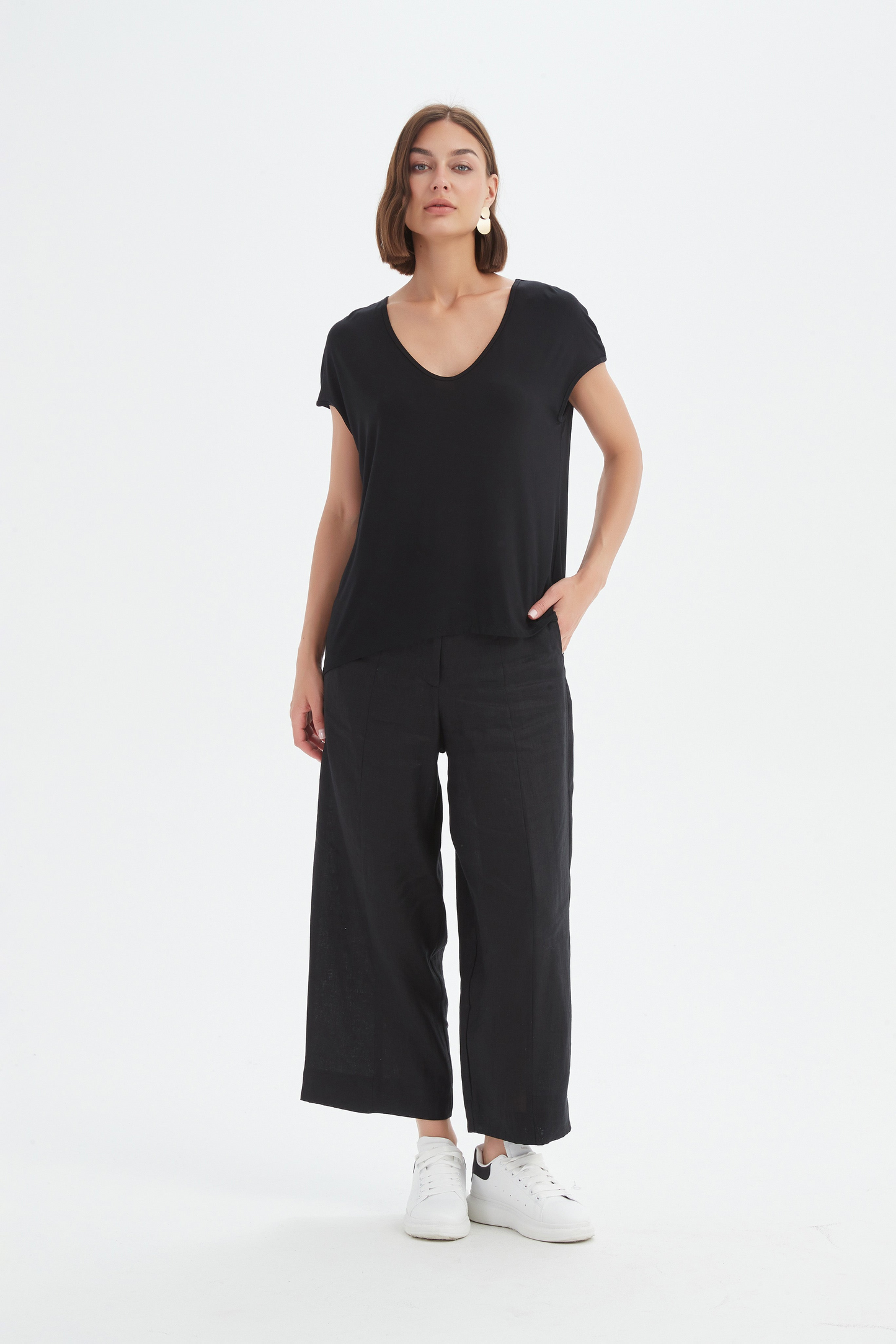 Tirelli Deep V Cap Sleeve Tee - Black