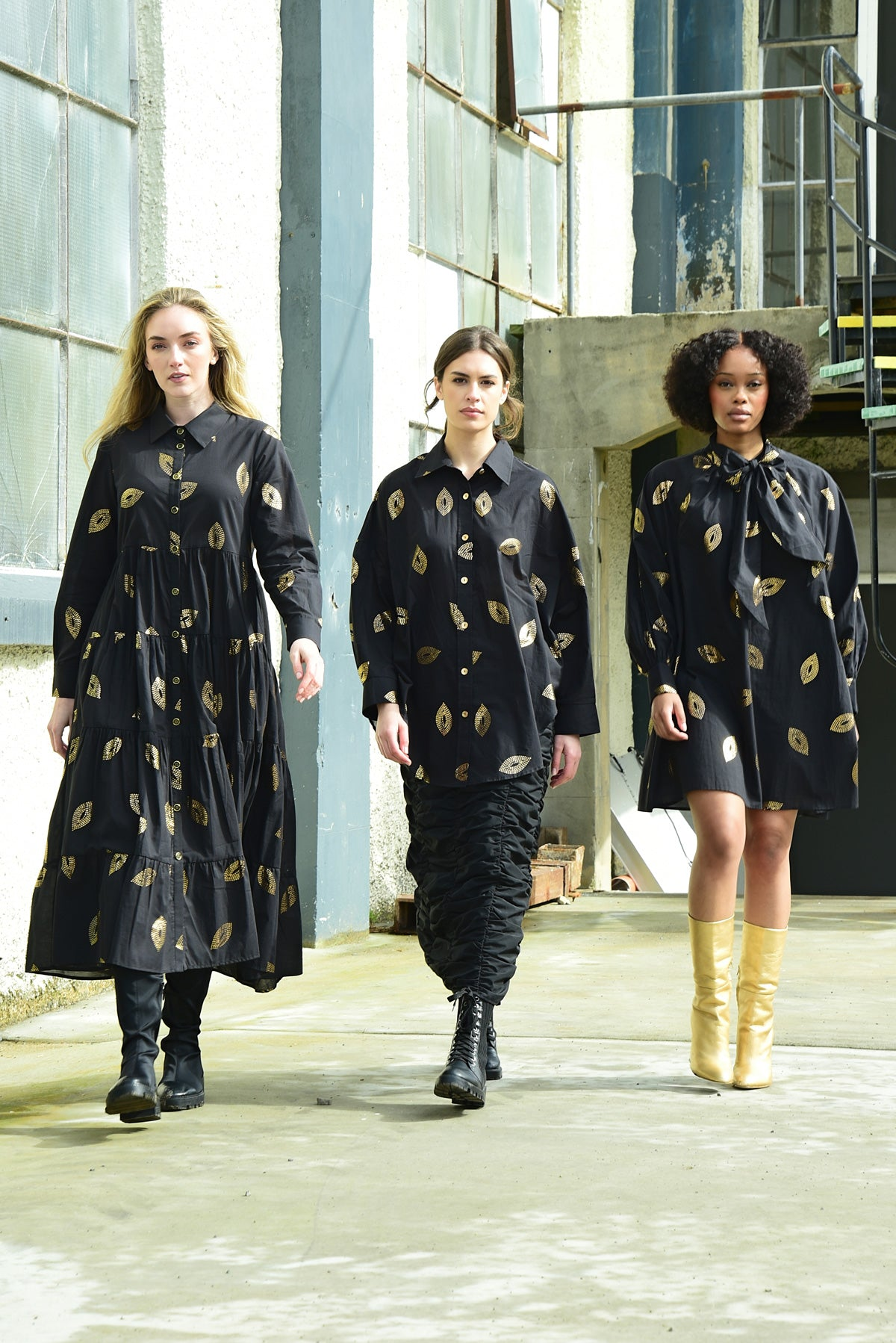 Coop Never Let Me Bow Tunic - Black/Gold