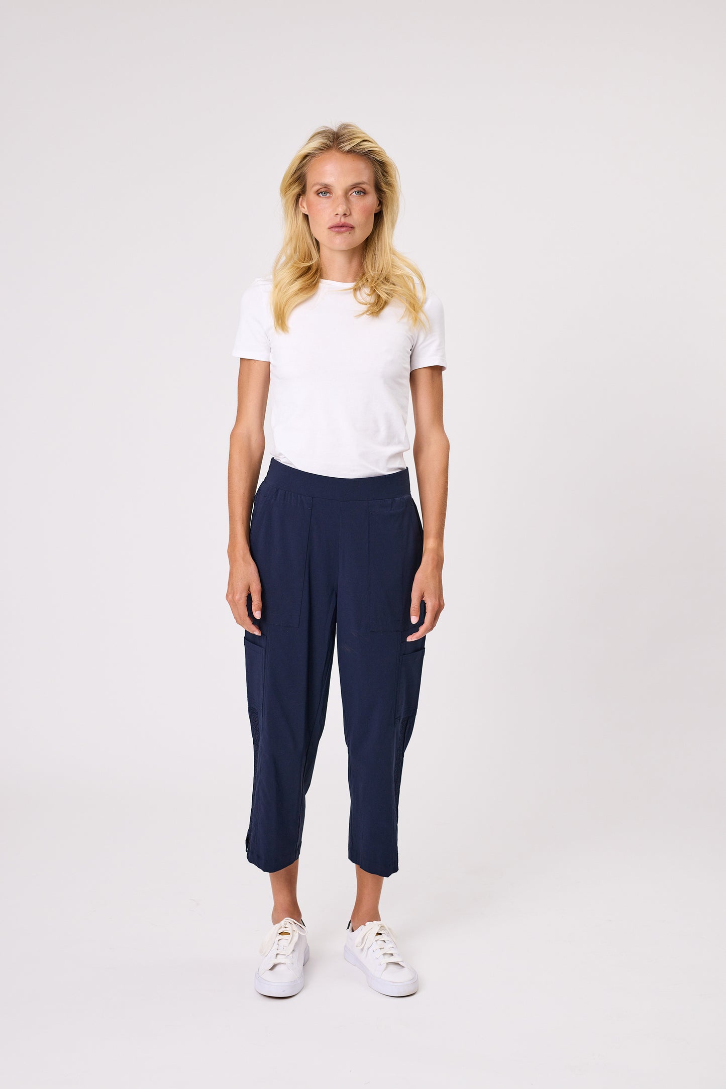 Design Nation Merit Capri - Navy