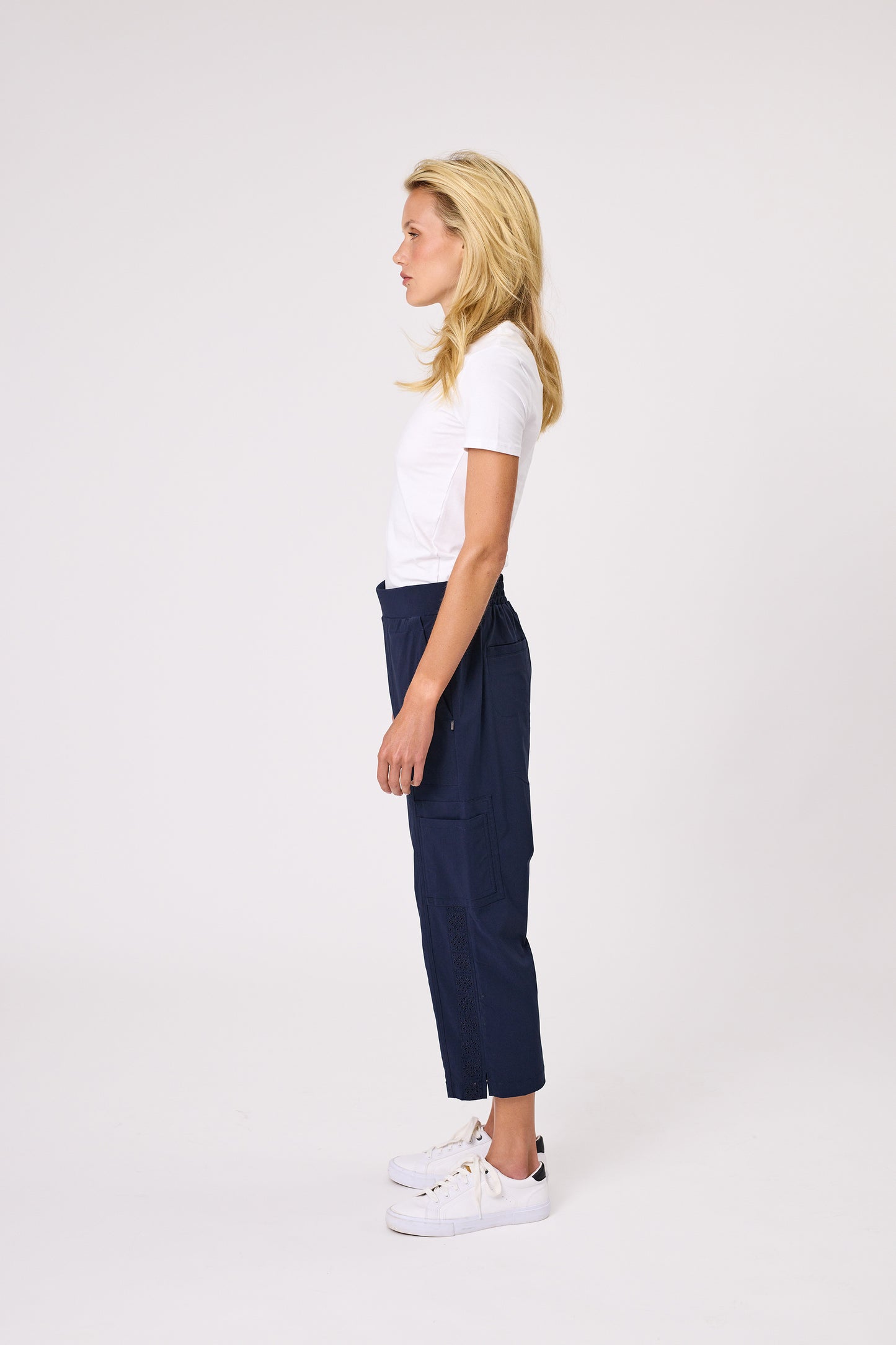Design Nation Merit Capri - Navy