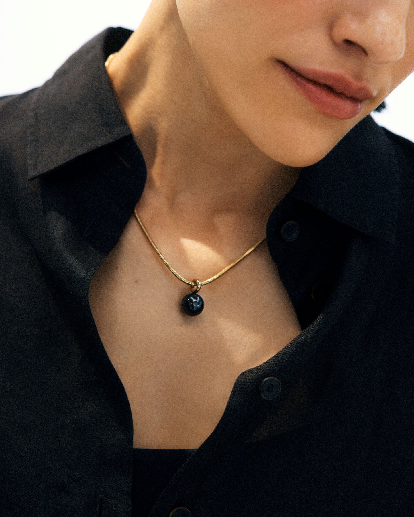 EDBLAD Aura Necklace L - Black Gold