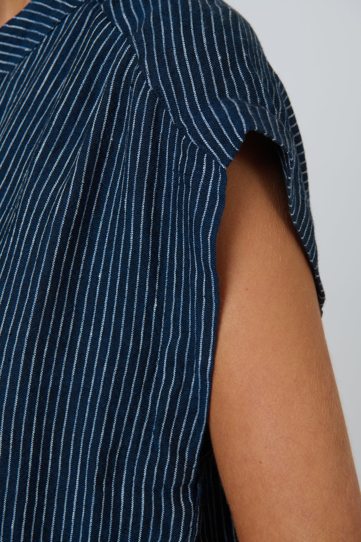Naturals GA429 Linen Top - Streamline