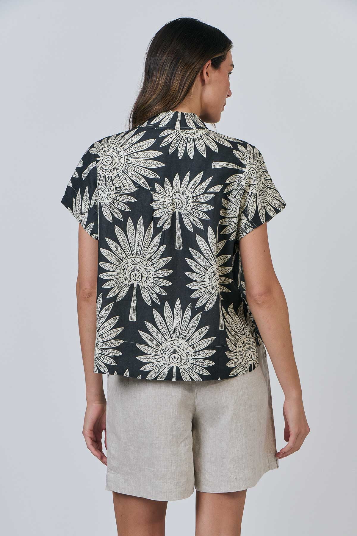 Naturals GA533 Button Thru Top - Date Palm