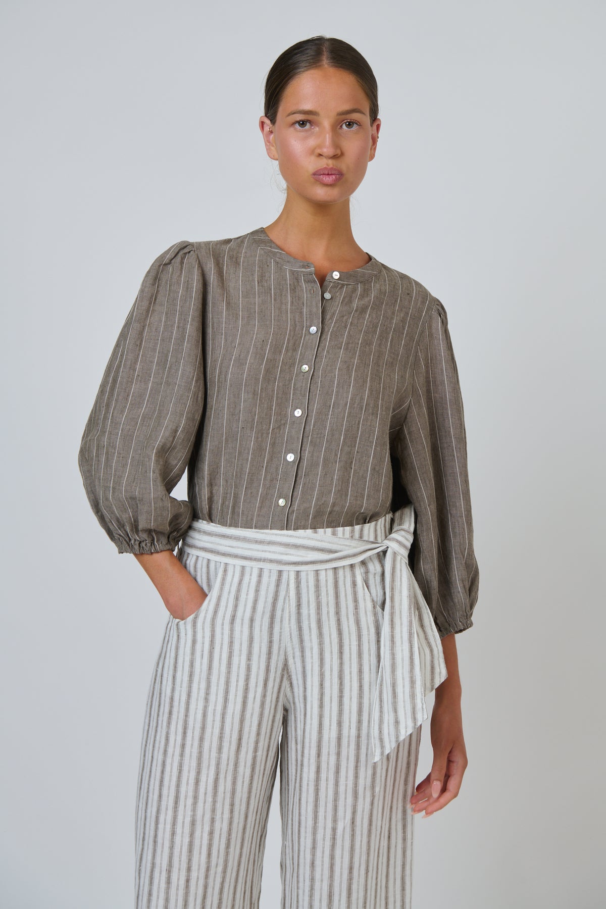 Naturals GA590 Linen Top - Gauze