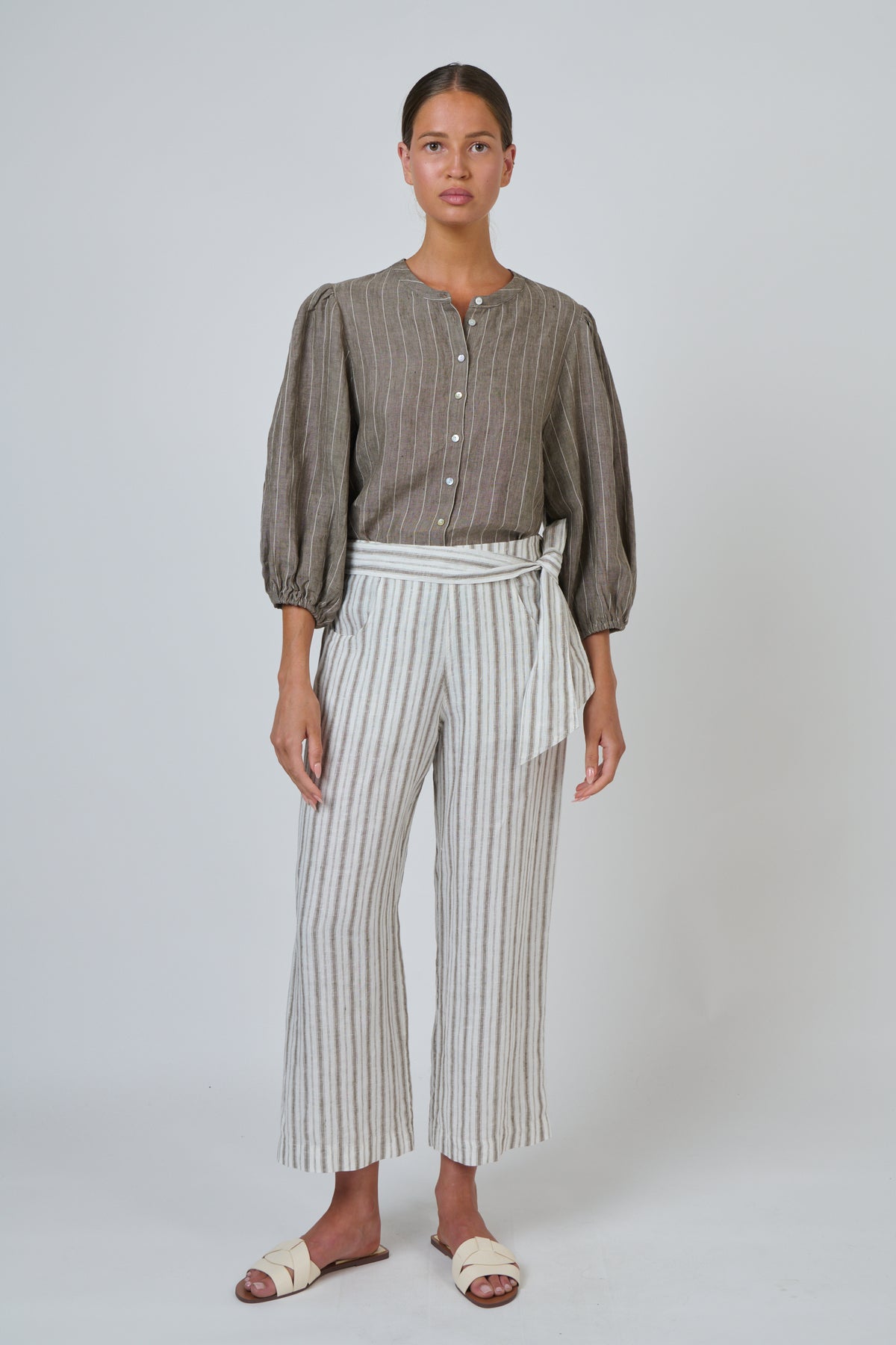 Naturals GA590 Linen Top - Gauze