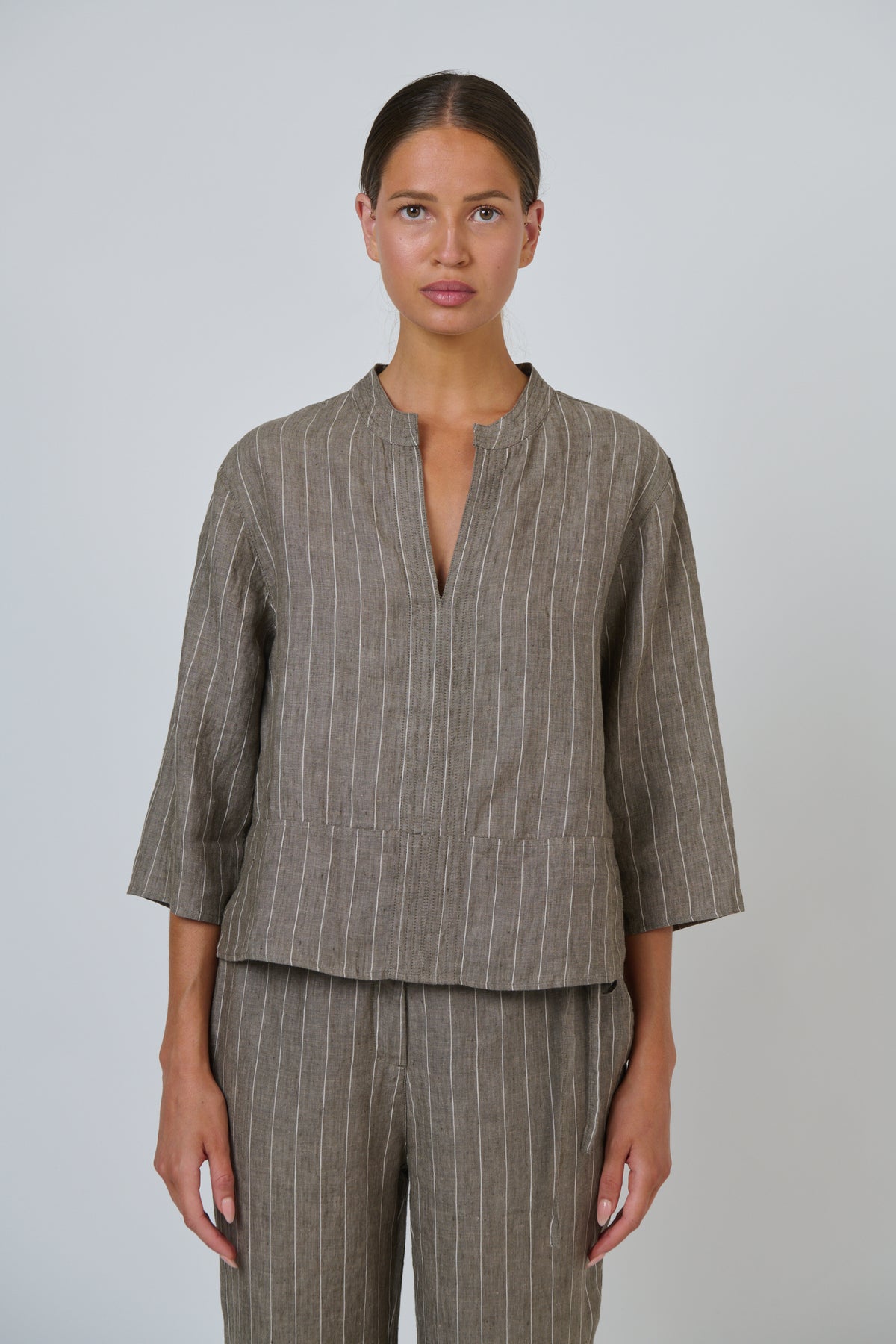 Naturals GA668 Linen Top - Gauze