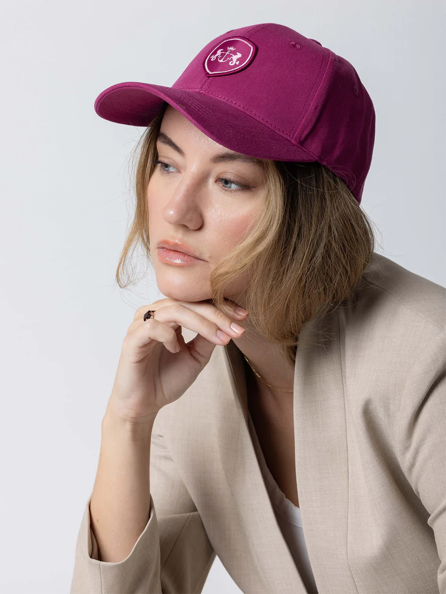 Dark Hampton The Winter Berry Cap