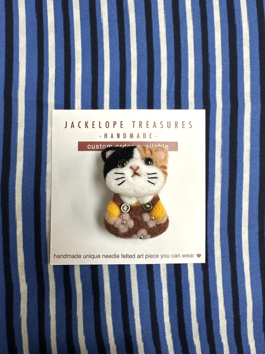 Jackelope Treasures Cat Brooch - Calico Flower