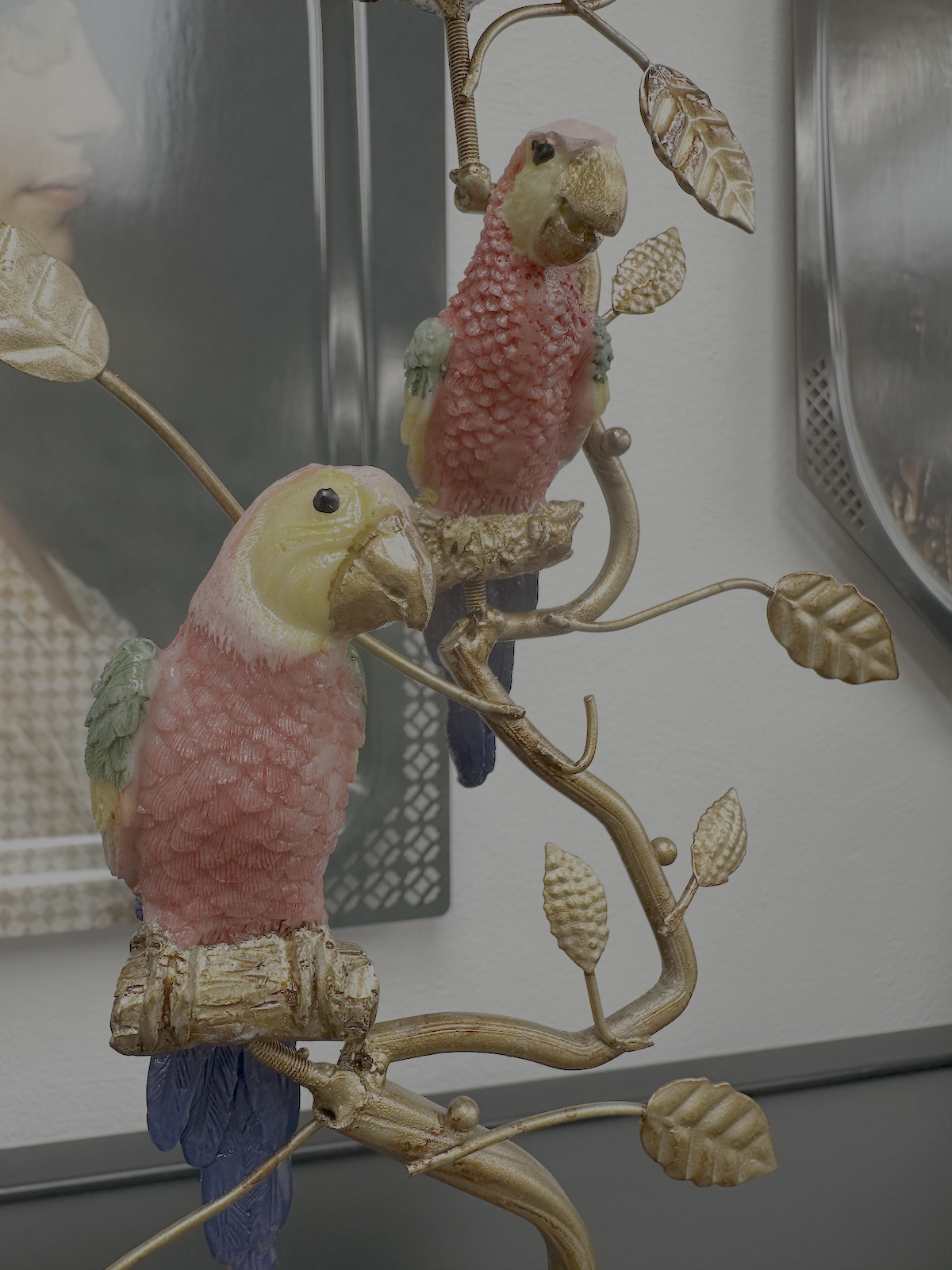 Jonglea Candle holder - Regal Parrots Red