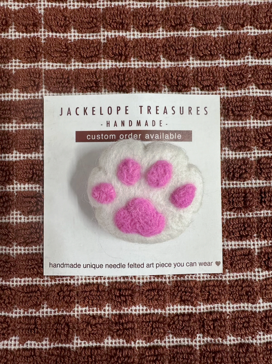 Jackelope Treasures Toe Bean Brooch - White