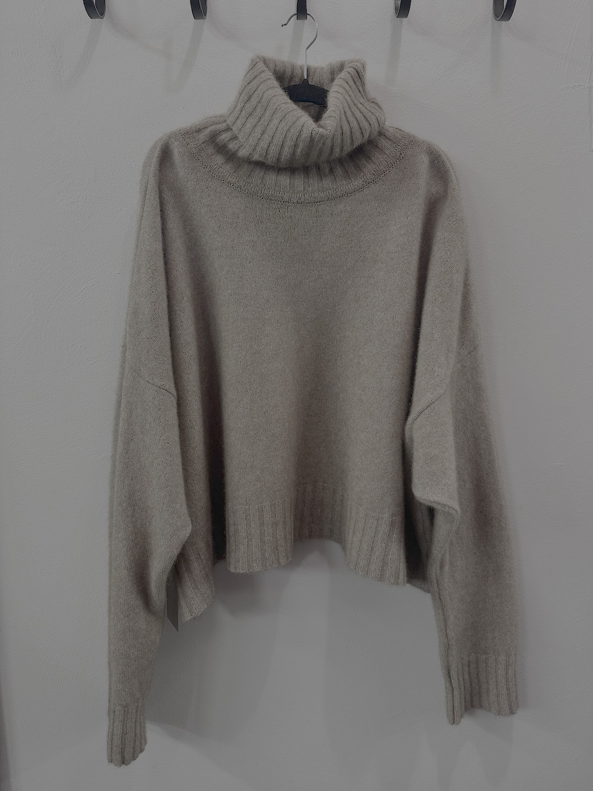Lela Jacobs U Turtle Crop - Natural
