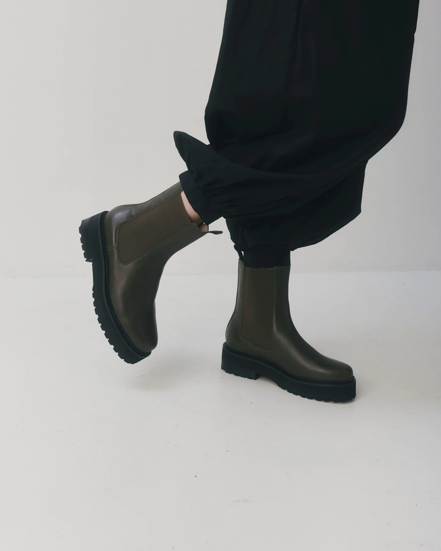 Chaos & Harmony Kings Boot - Dark Moss