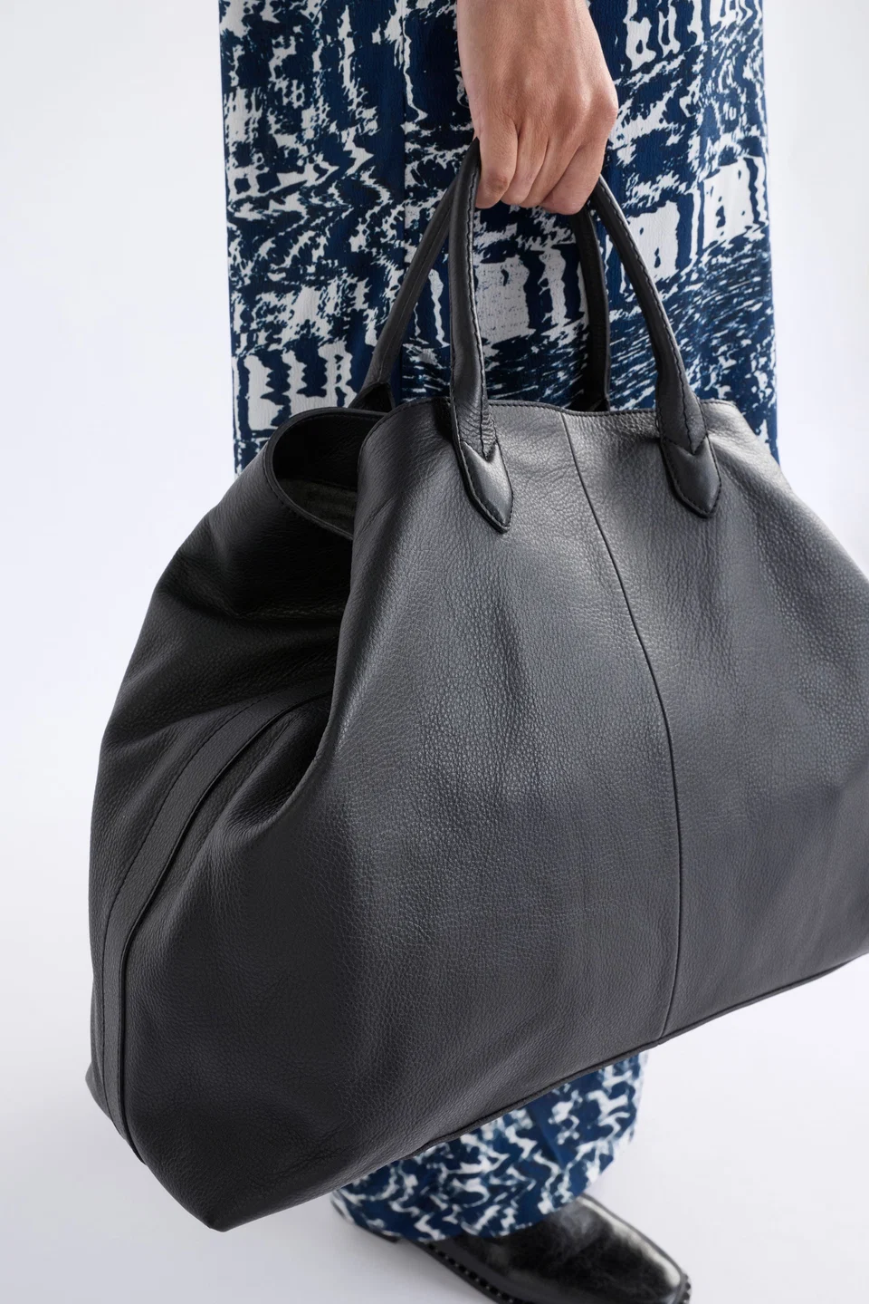 Elk Sond Large Bag - Black
