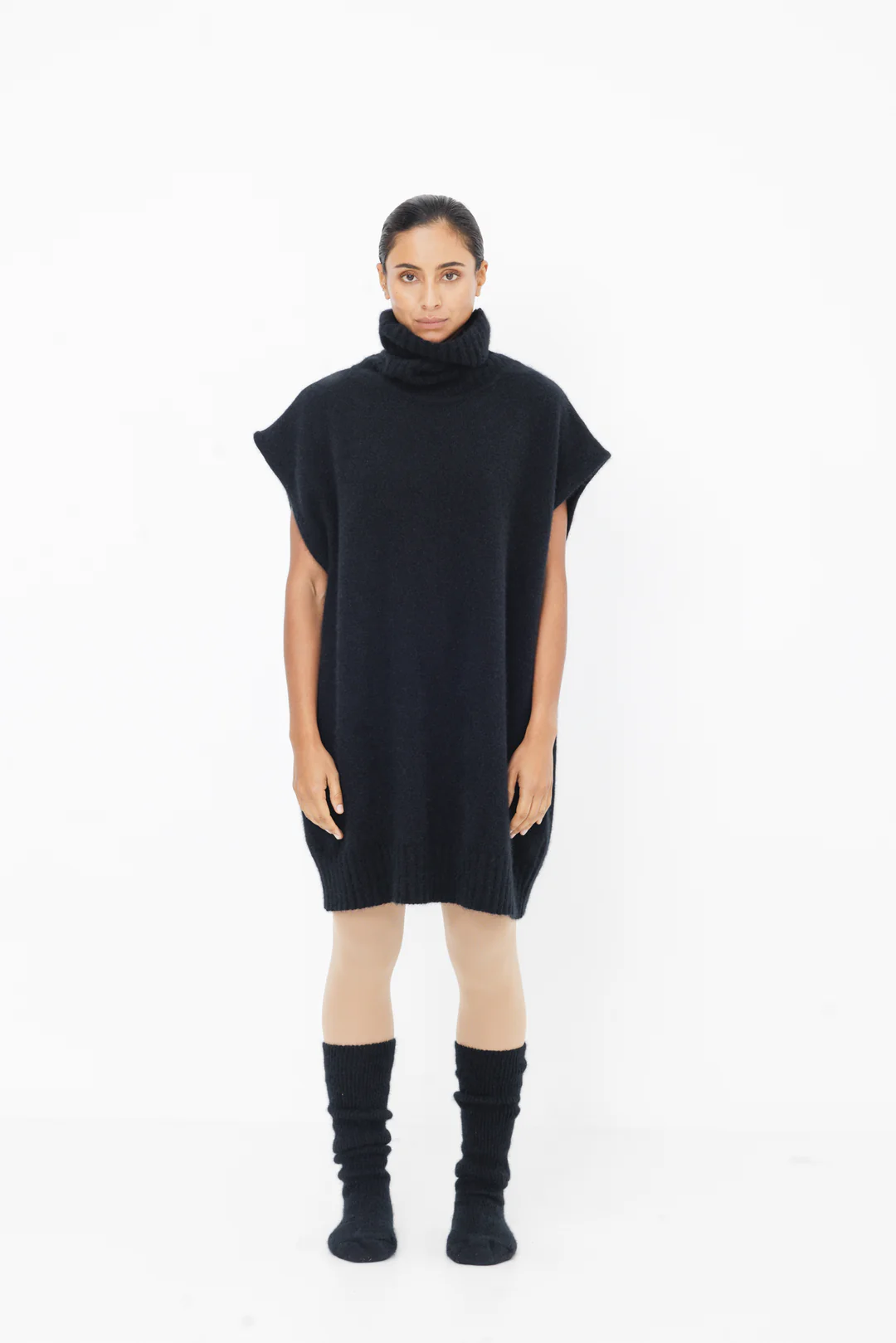 Lela Jacobs U Turtle Vest - Black