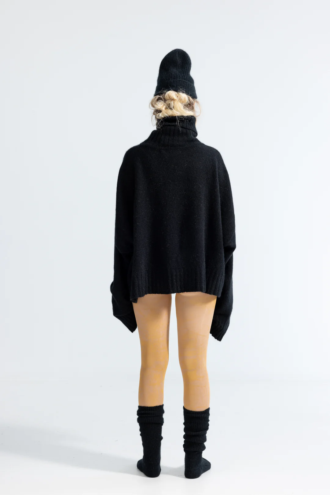 Lela Jacobs U Beanie - Black