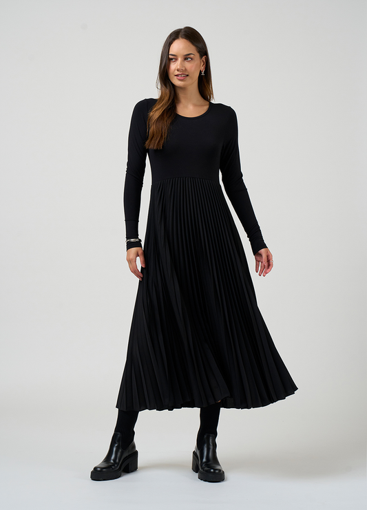 Madly Sweetly Nova Dress - Black