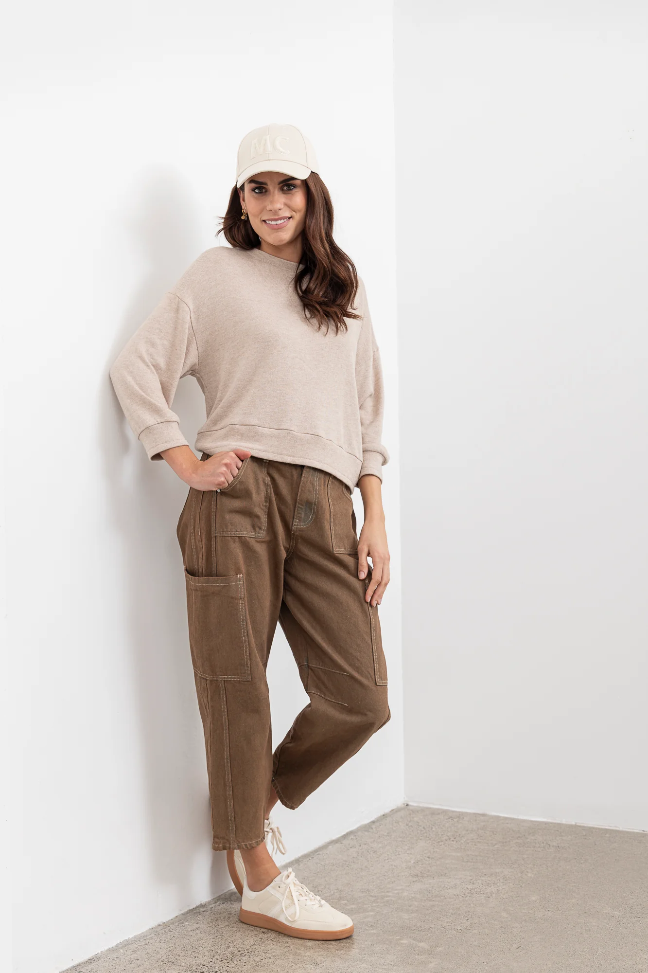 Mi Moso Bailey Barrel Jean - Brown