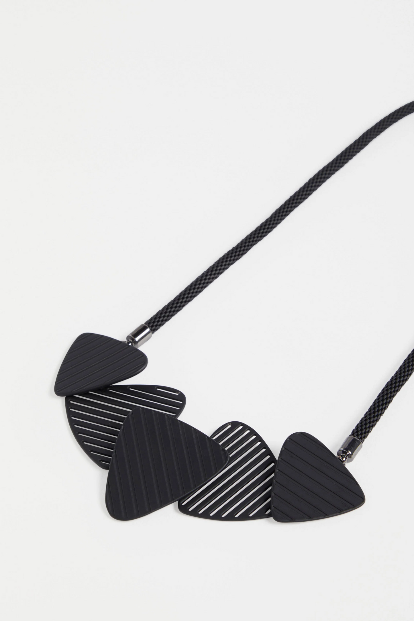 Elk Tri Necklace - Black