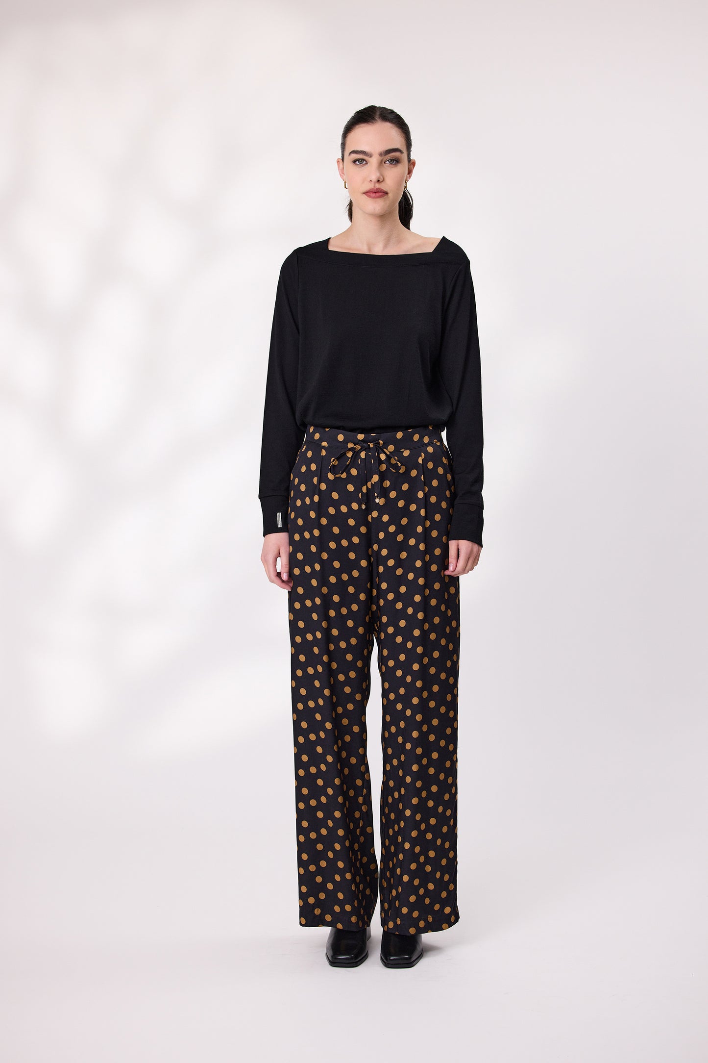 Design Nation Ophelia Pant - Black/Gold