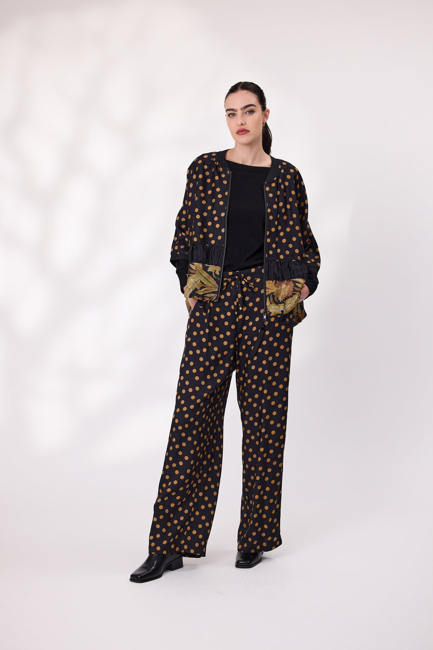 Design Nation Ophelia Pant - Black/Gold