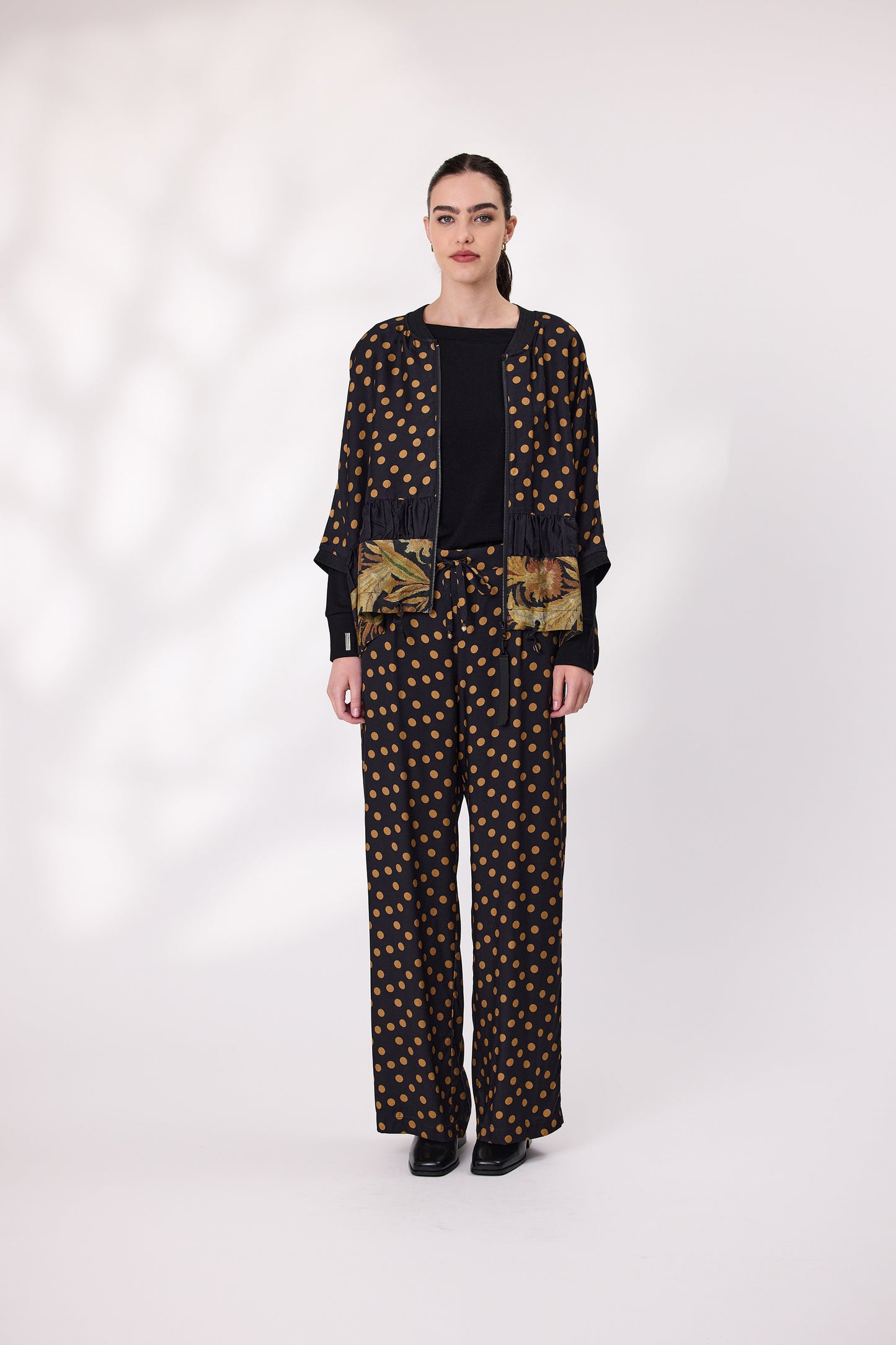 Design Nation Ophelia Pant - Black/Gold