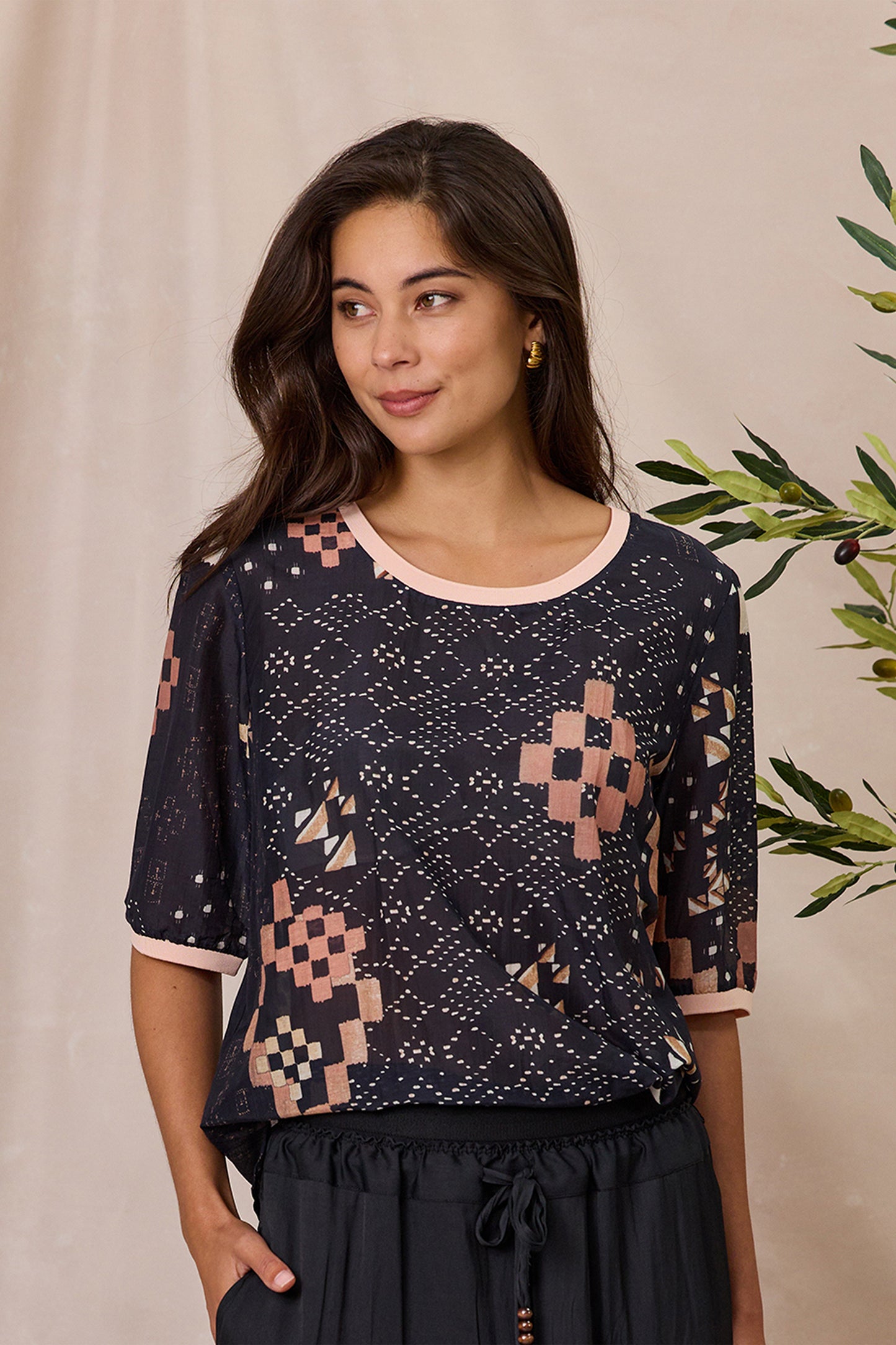 Design Nation Stash Woven Tee - Stash Print