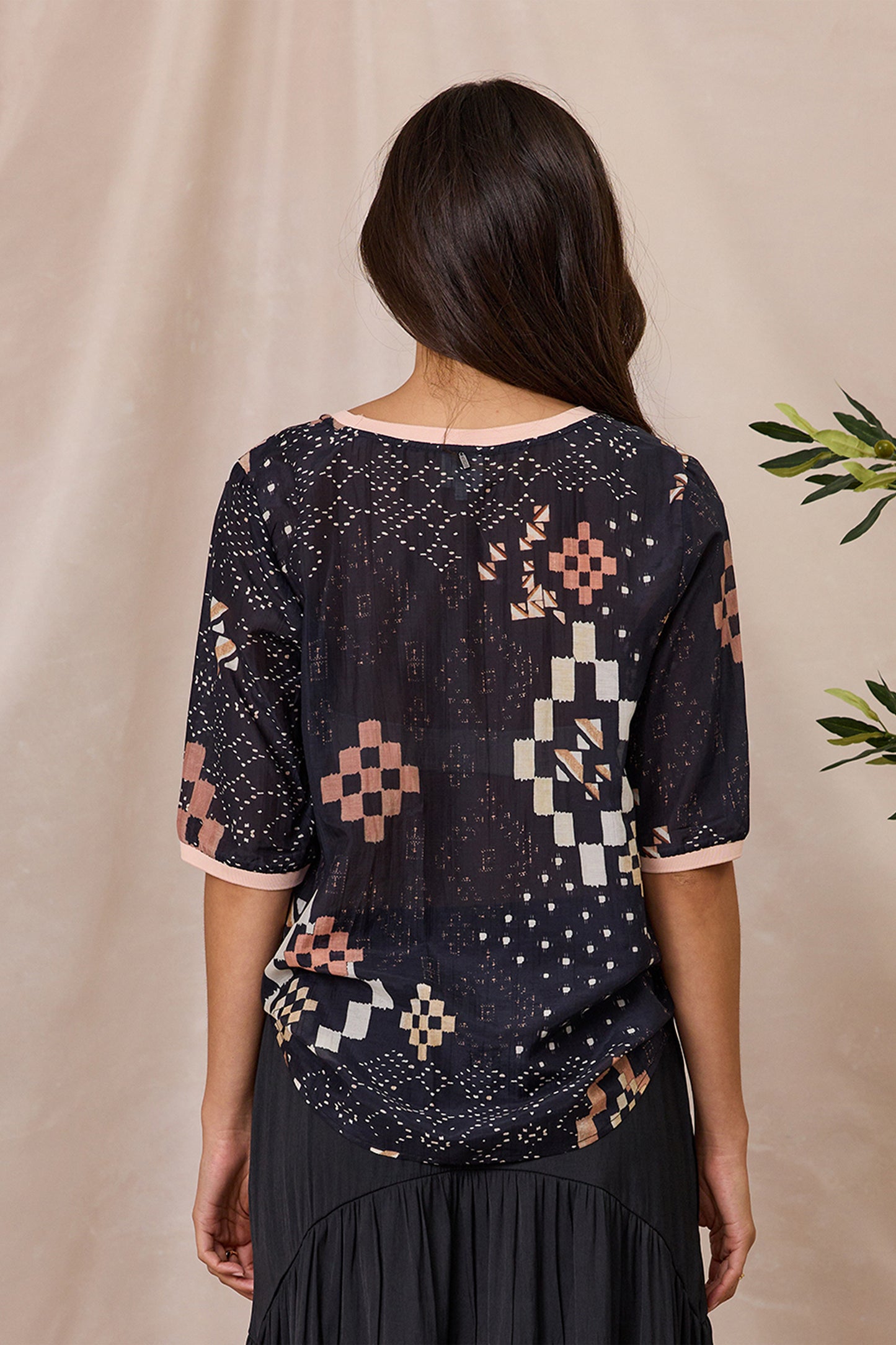 Design Nation Stash Woven Tee - Stash Print