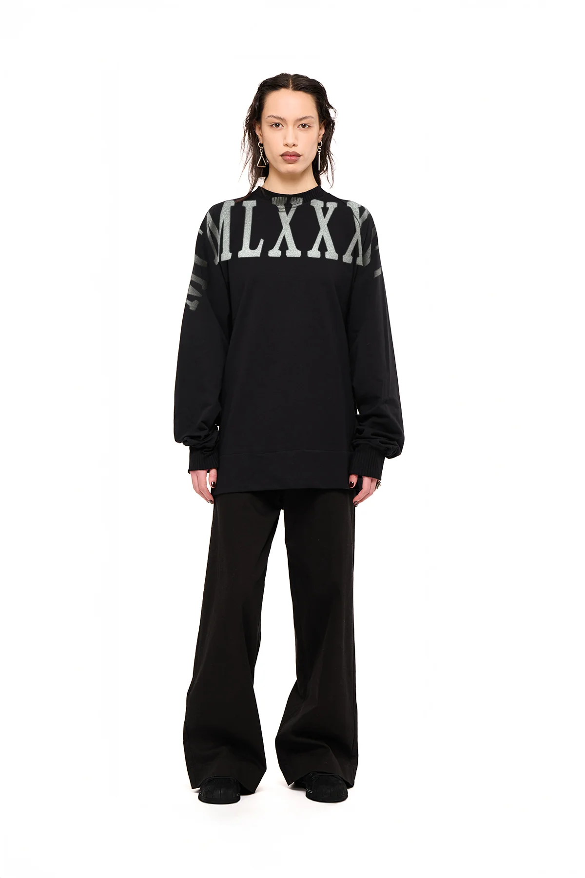 NOM*d Uni Sweatshirt - Roman Stencil