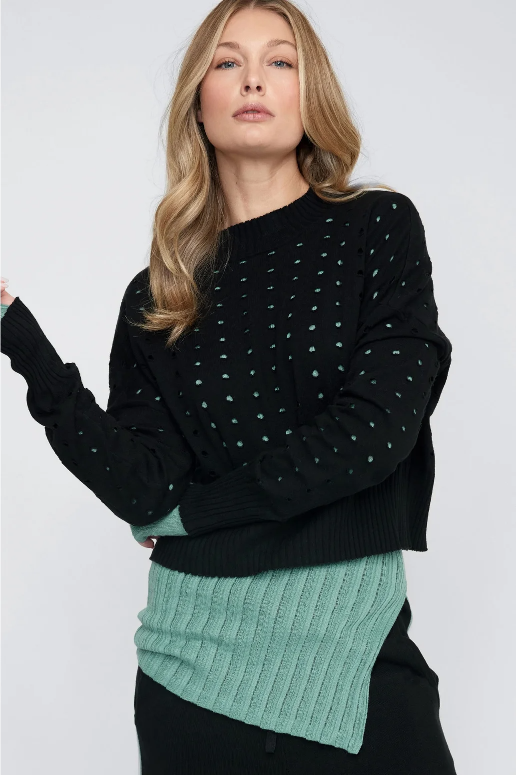 Taylor Orbit Sweater - Black