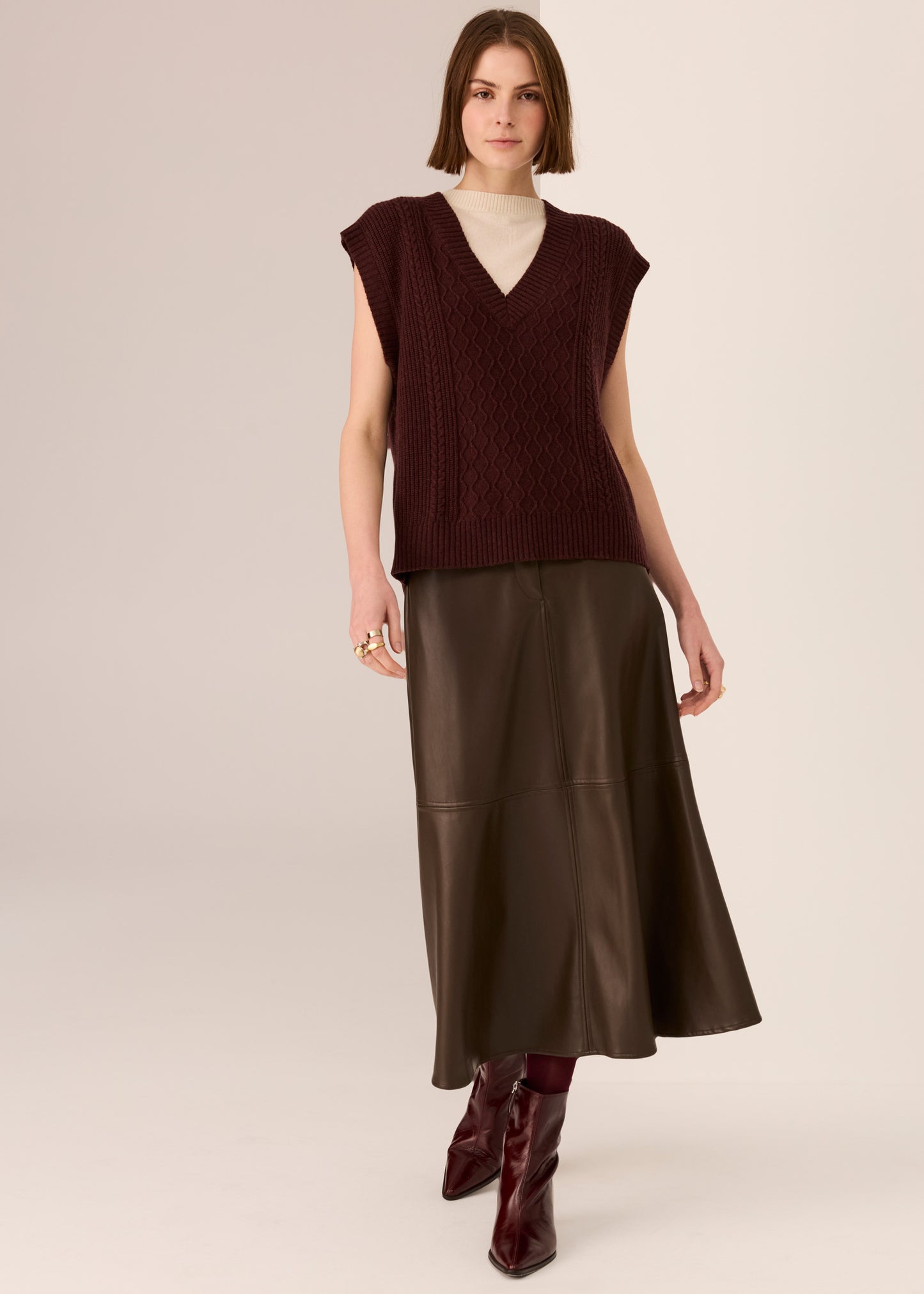 POL Loren Cable Vest - Merlot