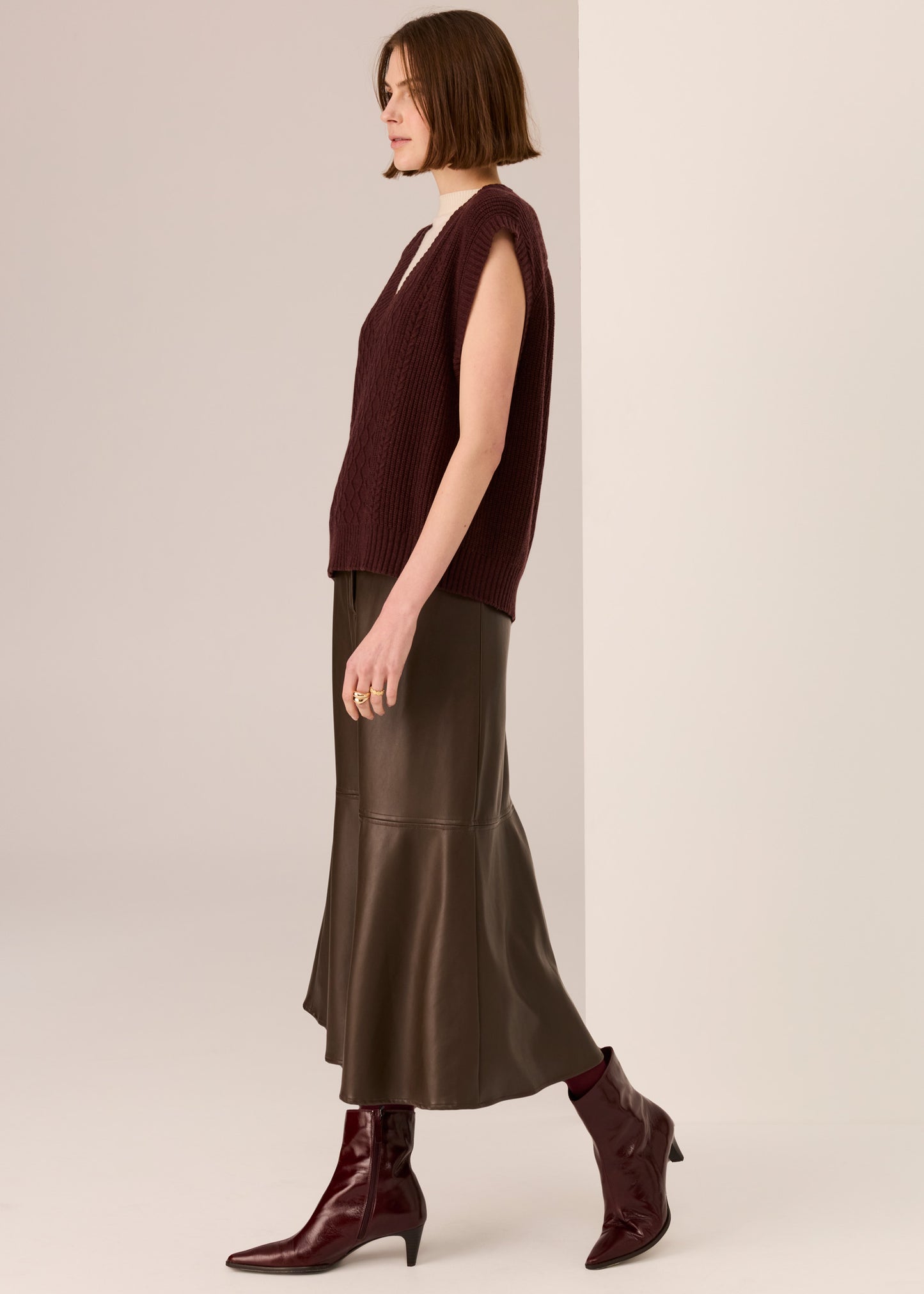 POL Loren Cable Vest - Merlot