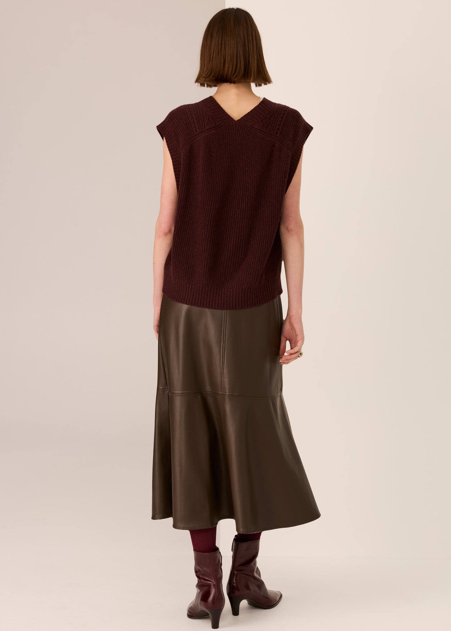 POL Loren Cable Vest - Merlot