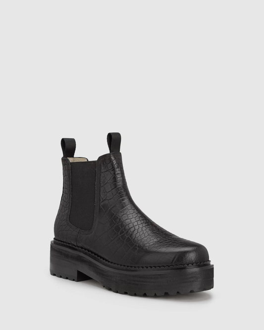 Chaos & Harmony Queens Boot - Black