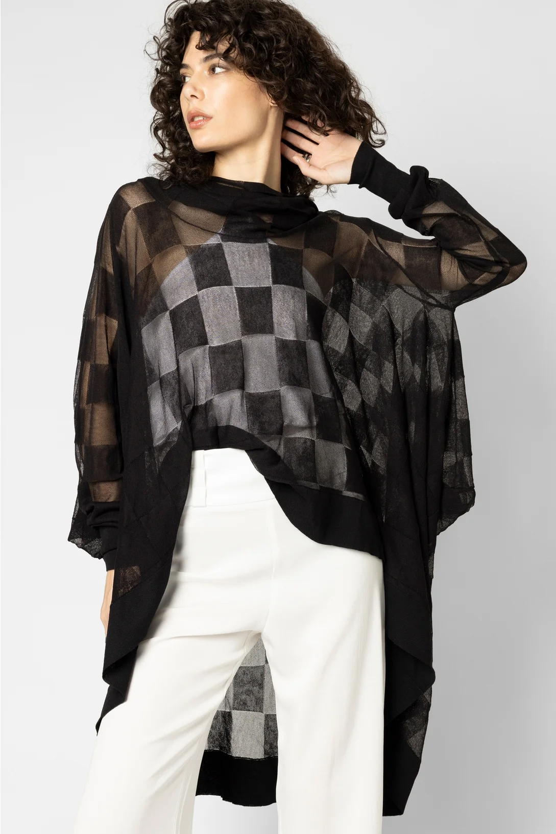 Taylor Reversed Square Oblique - Black