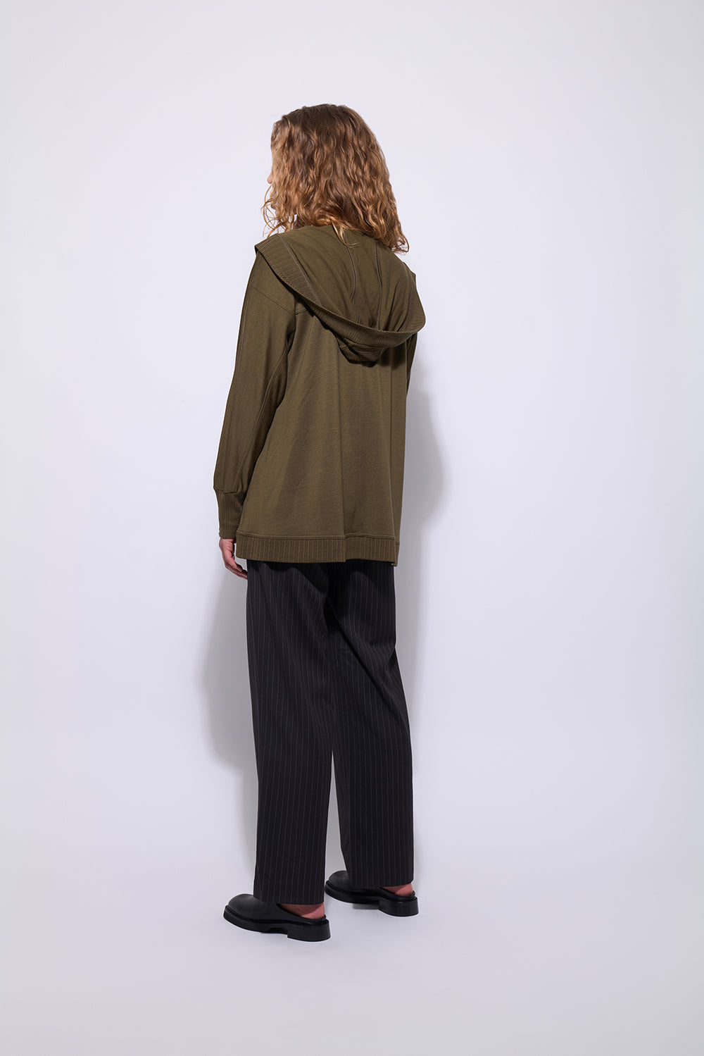 Neris The Weekender Merino - Pesto