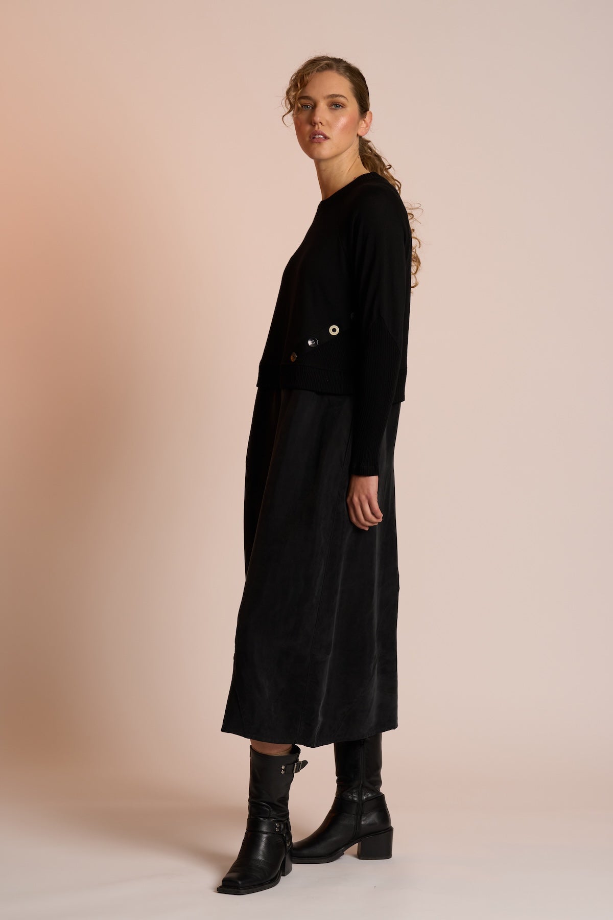 Neris Divine Angles Dress - Black AW26