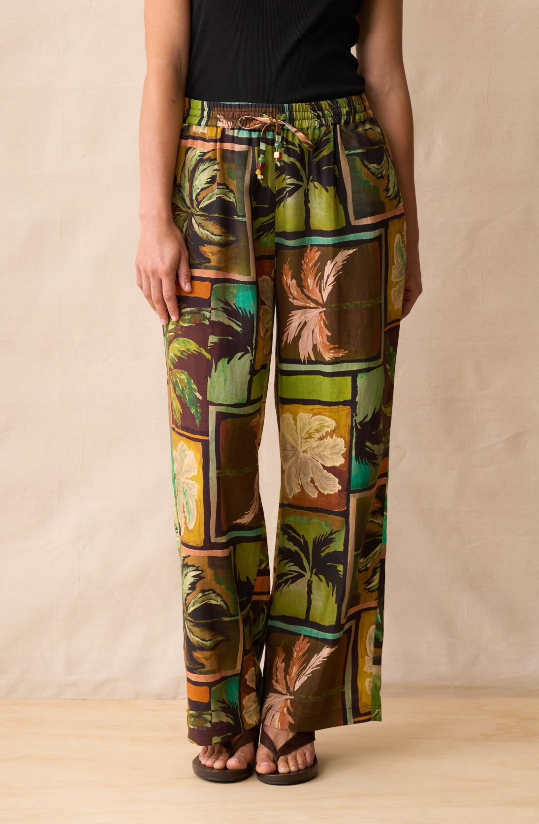 Neris Ramona Pant - Sunset Palms